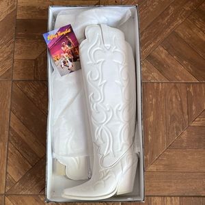 #jeffreycampbell#cowboyboots